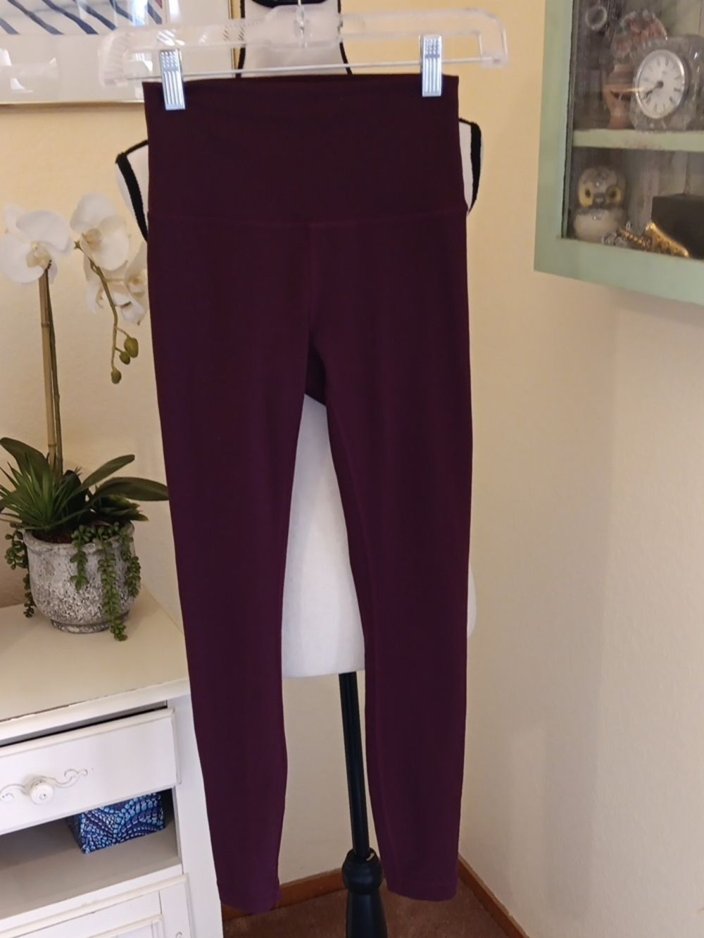 Lululemon Burgundy Athletic Leggings with Silver Logo